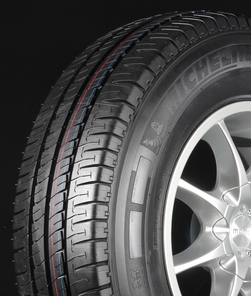 Llanta 195/70R15 Michelin