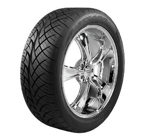 Llanta 255/40R20 Nitto NT420 101V