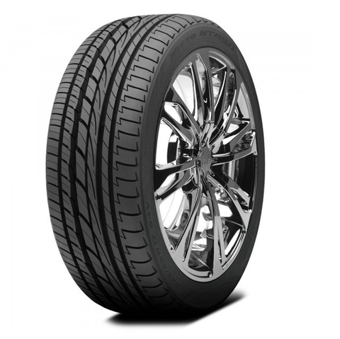 Llanta 235/65R17 NITTO 850 CUV PREMIUM 108H